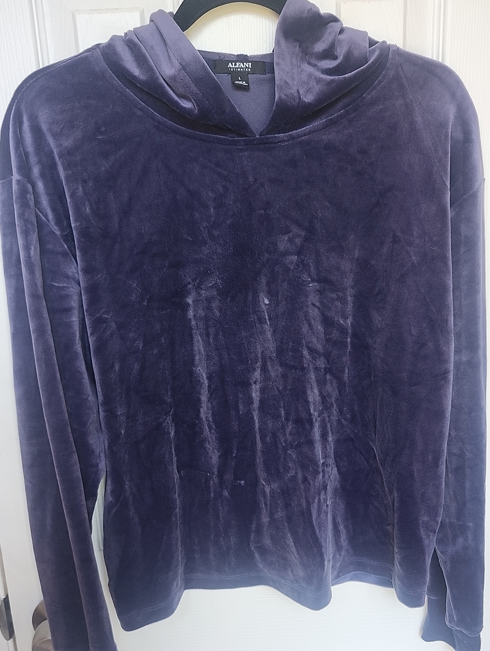 ALEANI Velvet Cowl Neck Top in Purple Large Like New